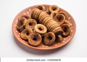 Nourishing Dried Fruit: Afghani anjeer figs are dried to preserve their natural nutrients, fiber and sweetness for a nourishing snack.Rich in Benefits: Packed with vitamins, minerals and antioxidants, just a few dried figs provide calcium, potassium and fiber which are good for digestion.